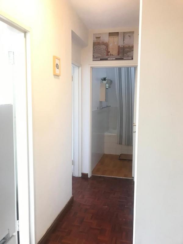 To Let 1 Bedroom Property for Rent in Gardens Western Cape